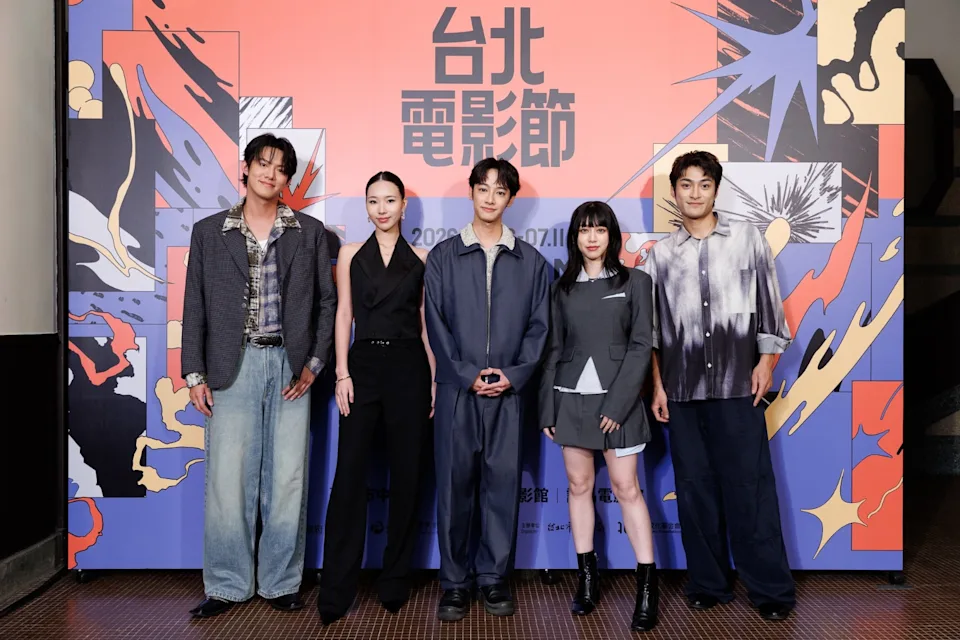 《聰明鎮》記者會熱鬧登場　梁詠琪讚Elly真誠可愛　小S隔空送美食打氣