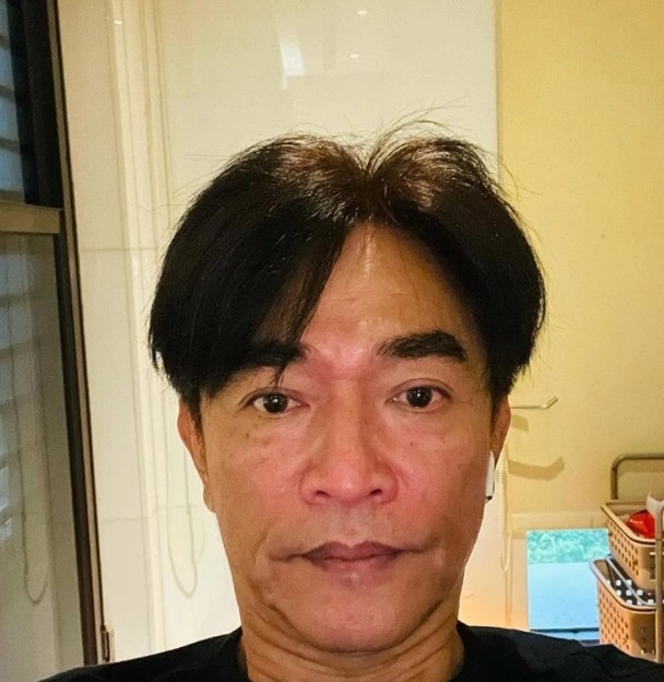 捷運月台大口吃冰被抓包！ 吳宗憲認錯急道歉：平時極少搭乘
